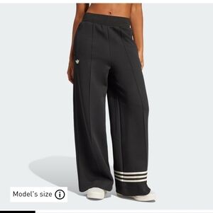 Adidas: Adicolor Neuclassics Track Pants Size M